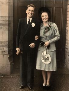 Margaret & Donald 14 Feb 1948 wedding photo 1948